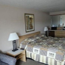 Days Inn & Suites by Wyndham Kanab - Motels