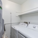 Hickory Point Townhomes - Apartments