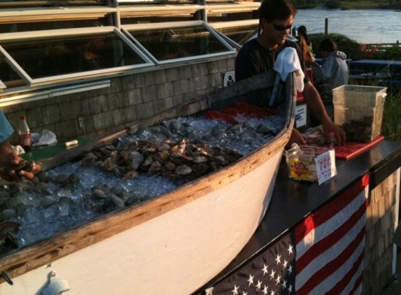 Home Port Restaurant - Chilmark, MA